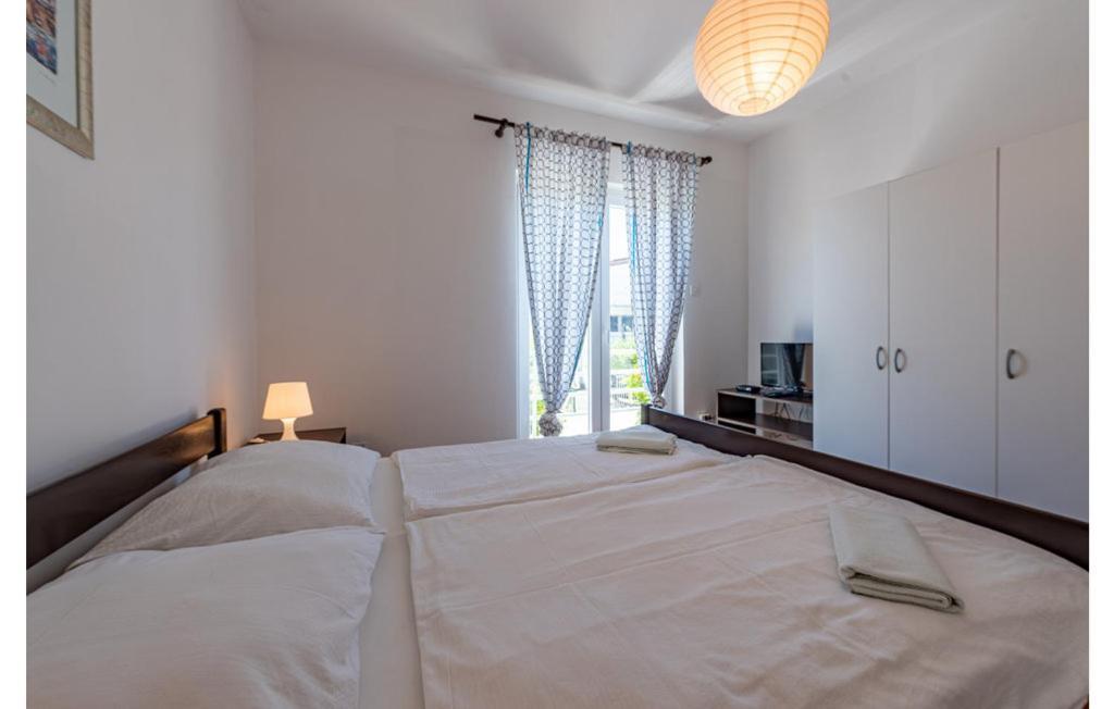 Apartment Neven Привлака Экстерьер фото